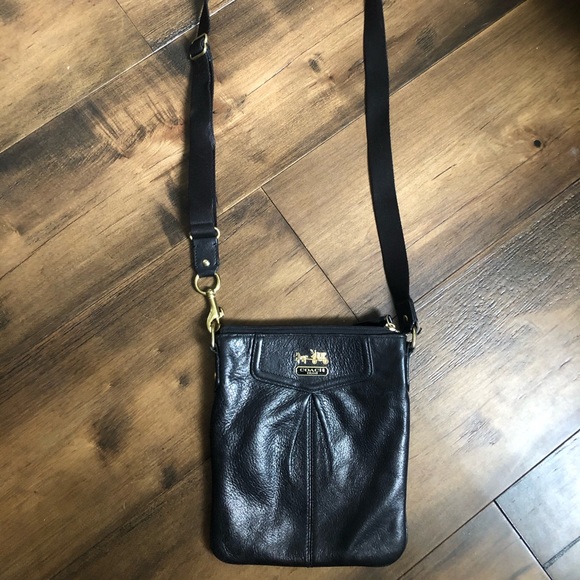 Coach across Body Leather Purse - Picture 1 of 10